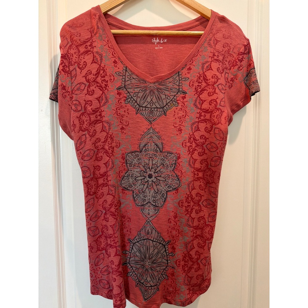 Style & Co Womens Large Coral Red Medallion Graphic V-Neck Tee Boho Slub Knit